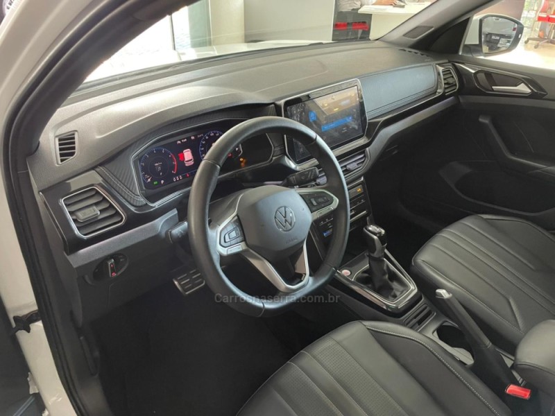 T-CROSS 1.4 HIGHLINE TSI 16V FLEX 4P AUTOMÁTICO - 2025 - CAXIAS DO SUL