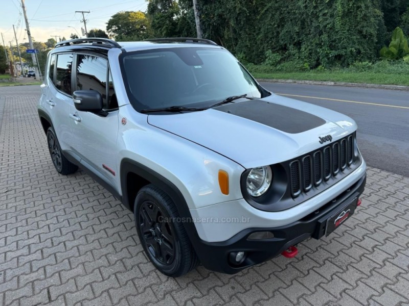 RENEGADE 1.8 LONGITUDE 16V DIESEL 4P AUTOMÁTICO - 2016 - IVOTI