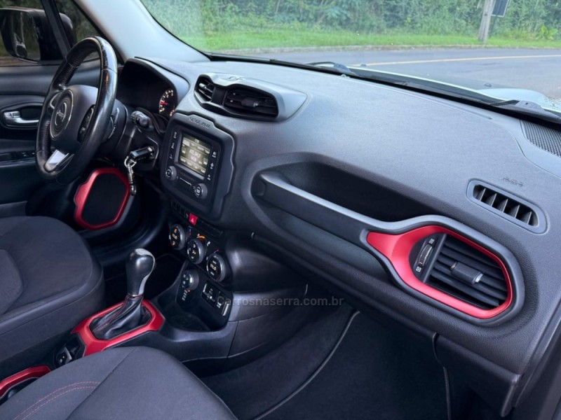 RENEGADE 1.8 LONGITUDE 16V DIESEL 4P AUTOMÁTICO - 2016 - IVOTI