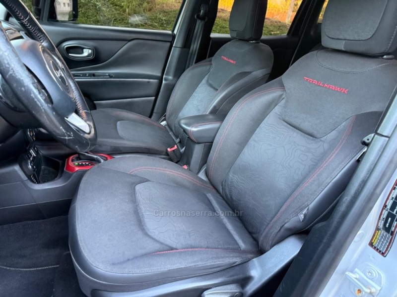 RENEGADE 1.8 LONGITUDE 16V DIESEL 4P AUTOMÁTICO - 2016 - IVOTI