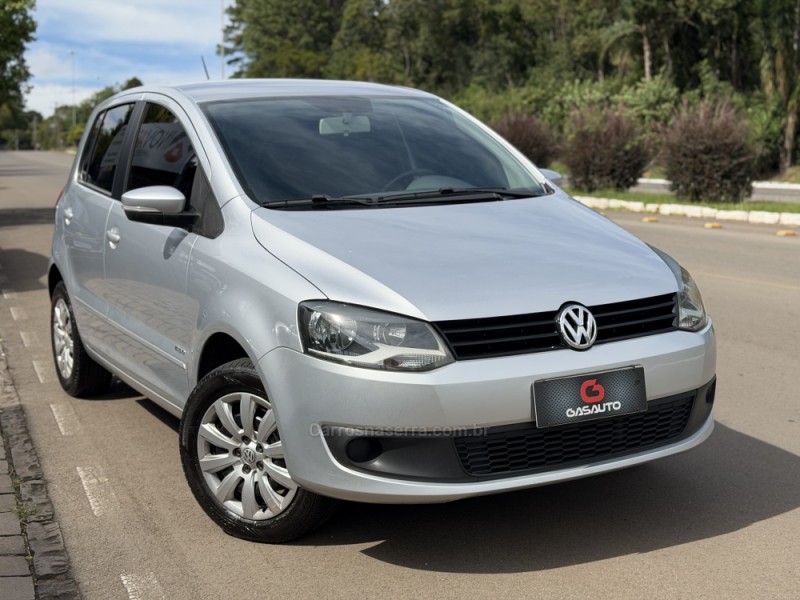 FOX 1.0 ITREND 8V FLEX 4P MANUAL - 2014 - NOVA PRATA