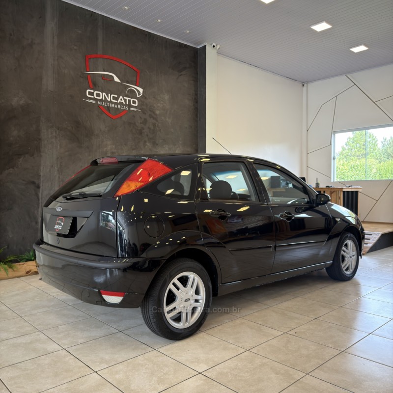 FOCUS 2.0 GLX 16V FLEX 4P MANUAL - 2008 - FARROUPILHA