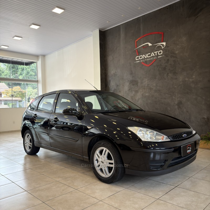 FOCUS 2.0 GLX 16V FLEX 4P MANUAL - 2008 - FARROUPILHA