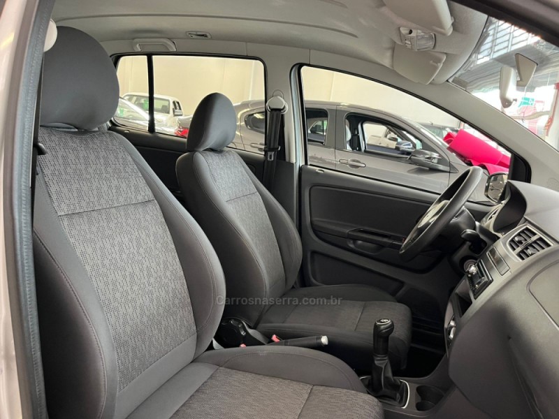 FOX 1.6 MI 8V FLEX 4P MANUAL - 2014 - BENTO GONçALVES