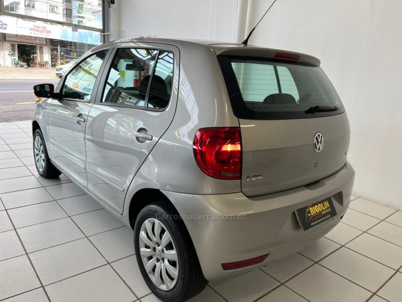 FOX 1.6 MI 8V FLEX 4P MANUAL - 2014 - BENTO GONçALVES