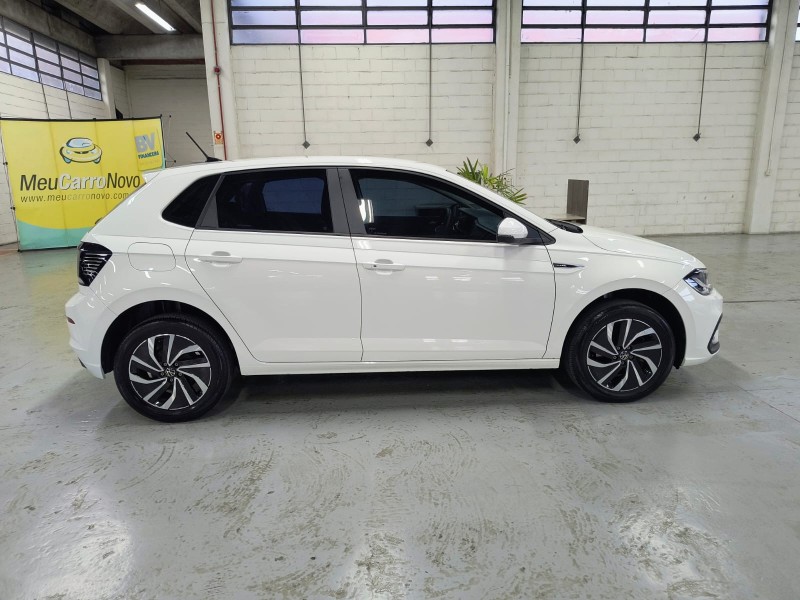 POLO 1.0 170 TSI 12V HIGHLINE FLEX 4P AUTOMÁTICO - 2024 - CAXIAS DO SUL