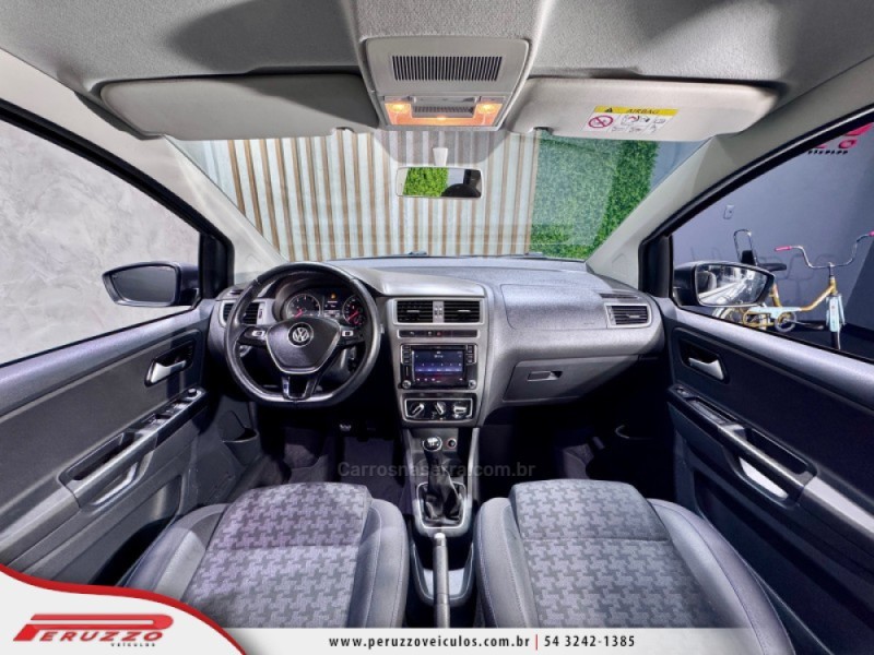 FOX 1.6 MSI COMFORTLINE 8V FLEX 4P MANUAL - 2016 - NOVA PRATA