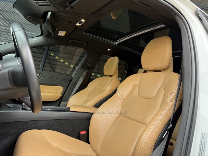 XC60 2.0 T5 MOMENTUM GASOLINA 4P AUTOMÁTICO - 2019 - CAXIAS DO SUL