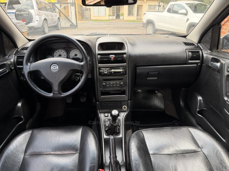 ASTRA 2.0 MPFI ADVANTAGE 8V FLEX 4P MANUAL - 2010 - GARIBALDI