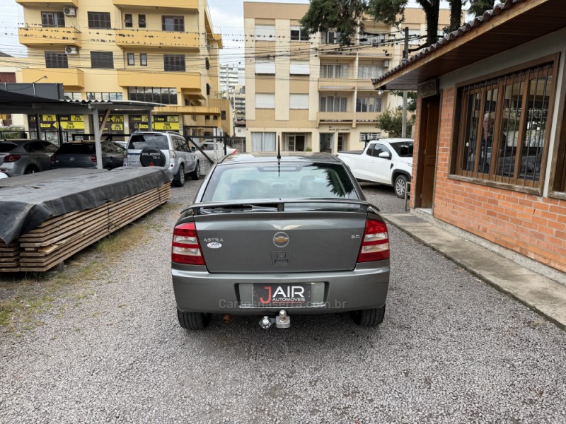ASTRA 2.0 MPFI ADVANTAGE 8V FLEX 4P MANUAL - 2010 - GARIBALDI