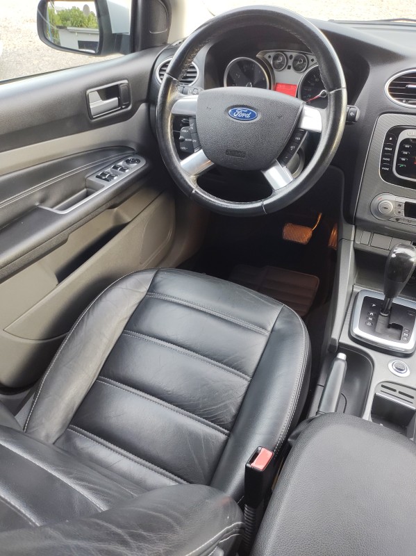 FOCUS 2.0 GHIA 16V FLEX 4P AUTOMÁTICO - 2009 - VALE REAL