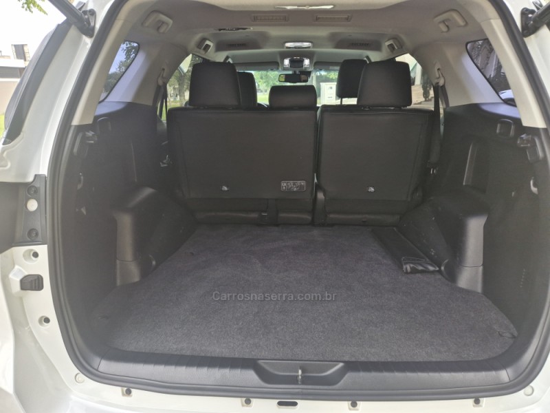 HILUX SW4 2.8 4X4 SRX PLATINUM TURBO DIESEL 4P AUTOMÁTICO - 2024 - BENTO GONçALVES