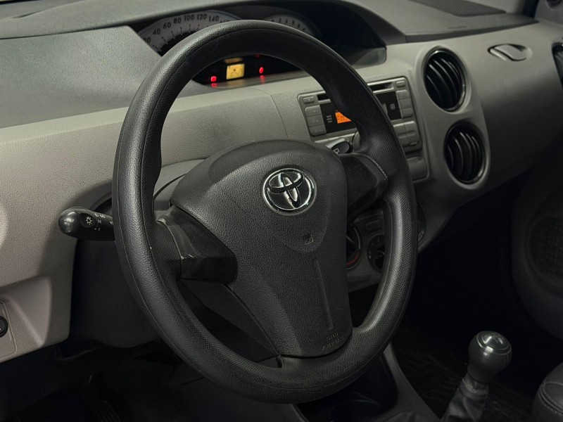 ETIOS 1.3 XS 16V FLEX 4P MANUAL - 2013 - CAXIAS DO SUL