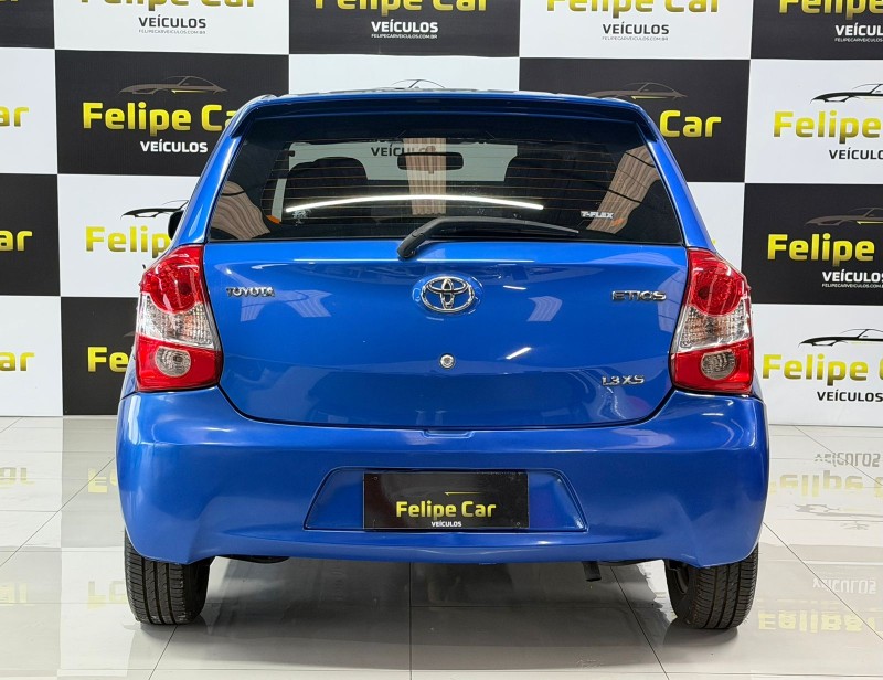 ETIOS 1.3 XS 16V FLEX 4P MANUAL - 2013 - CAXIAS DO SUL