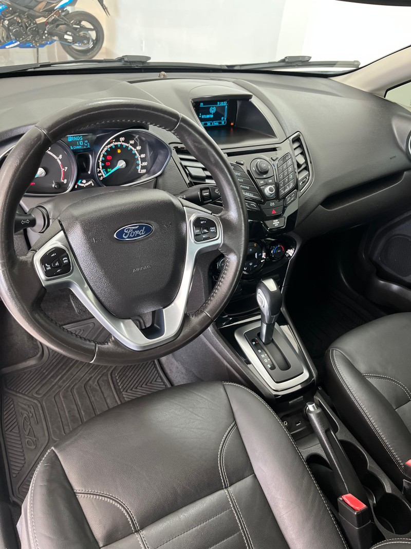 FIESTA 1.6 TITANIUM SEDAN 16V FLEX 4P AUTOMÁTICO - 2014 - CAXIAS DO SUL