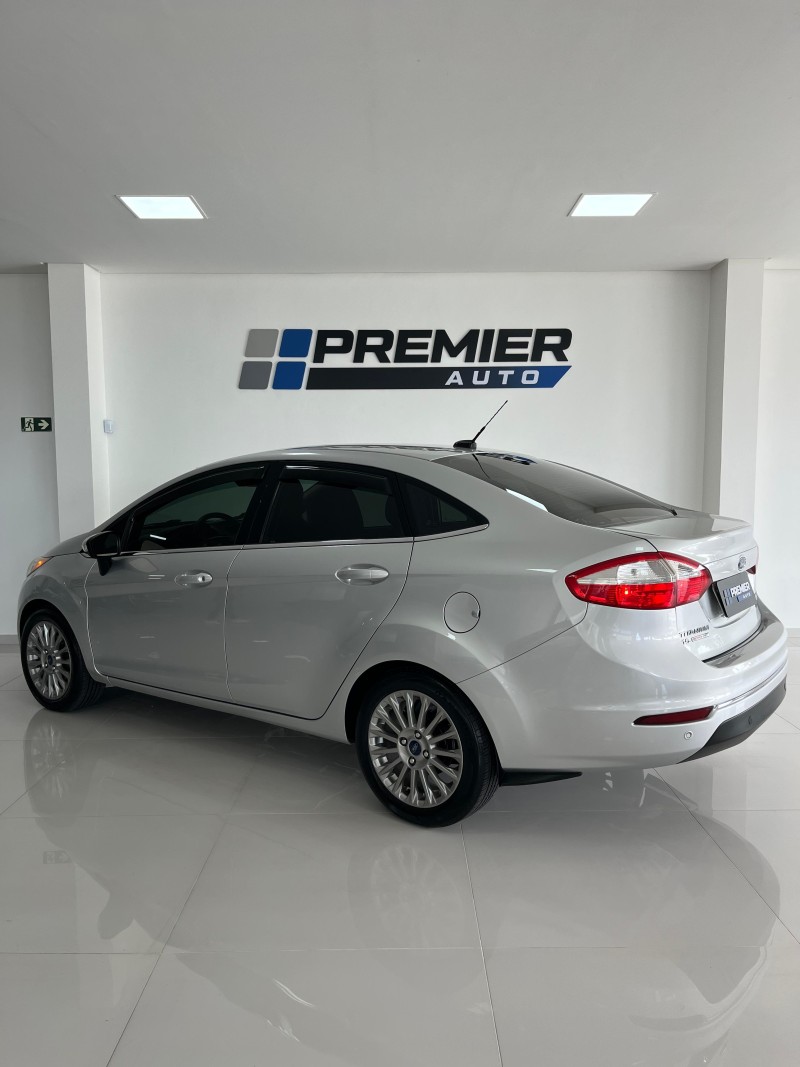 FIESTA 1.6 TITANIUM SEDAN 16V FLEX 4P AUTOMÁTICO - 2014 - CAXIAS DO SUL