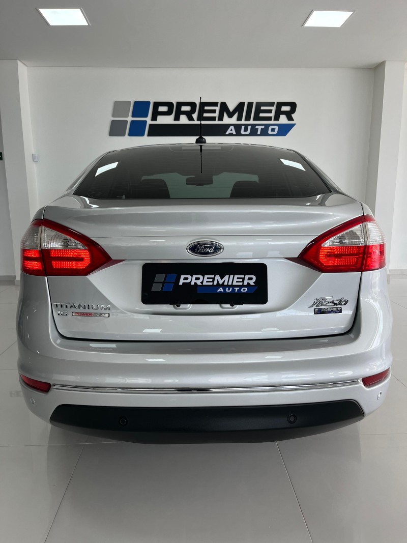 FIESTA 1.6 TITANIUM SEDAN 16V FLEX 4P AUTOMÁTICO - 2014 - CAXIAS DO SUL