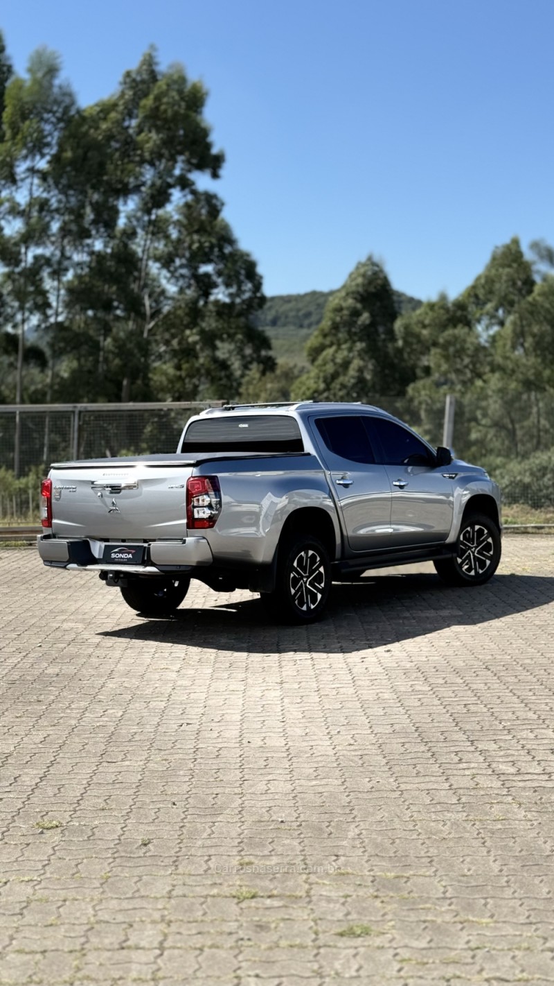 L200 TRITON 2.4 HPE-S SPORT 4X4 CD 16V DIESEL 4P AUTOMÁTICO - 2023 - FLORES DA CUNHA
