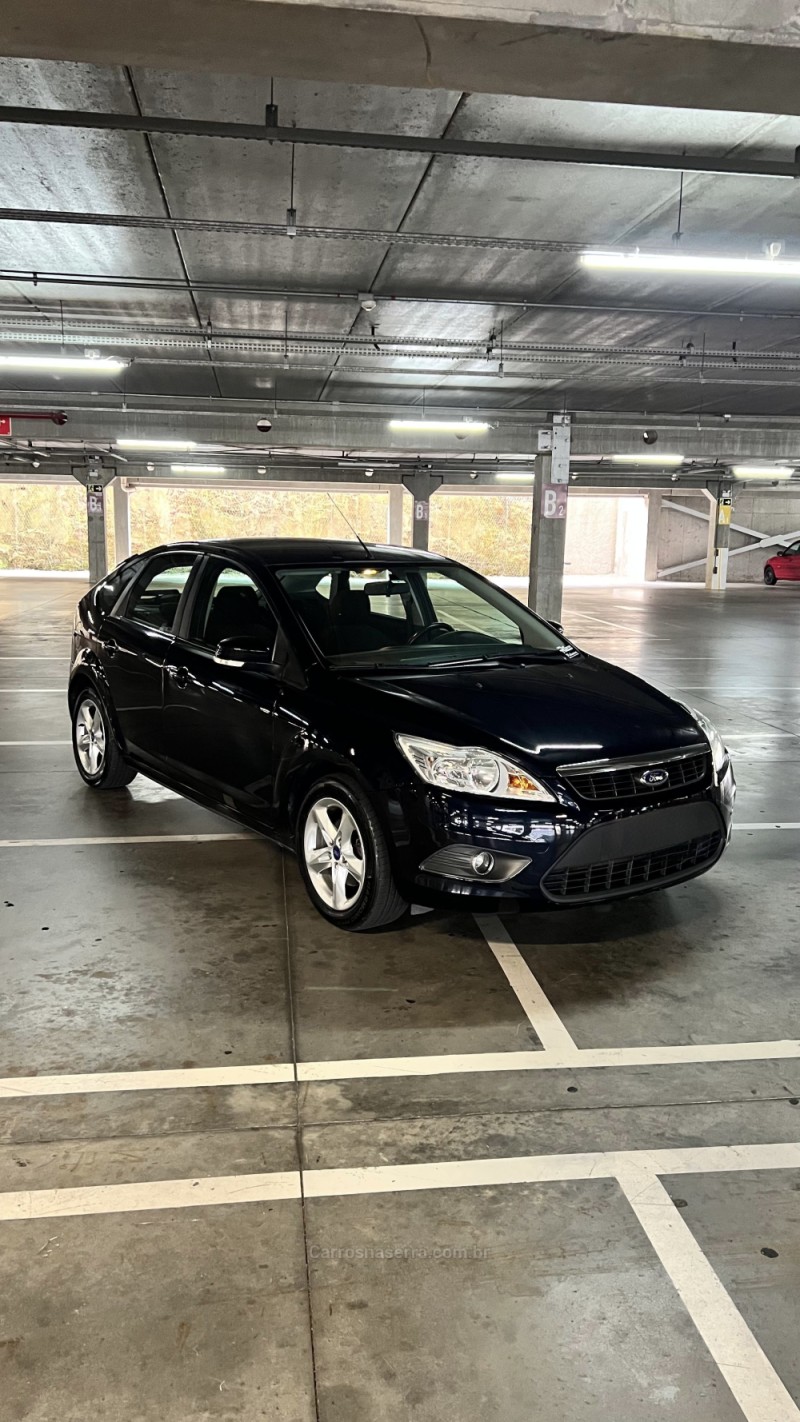 FOCUS 1.6 GLX 16V FLEX 4P MANUAL - 2013 - FLORES DA CUNHA