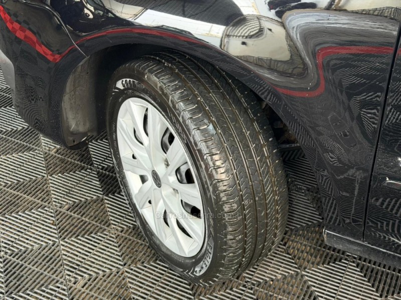 SPACEFOX 1.6 MI TREND 8V FLEX 4P MANUAL - 2013 - VACARIA