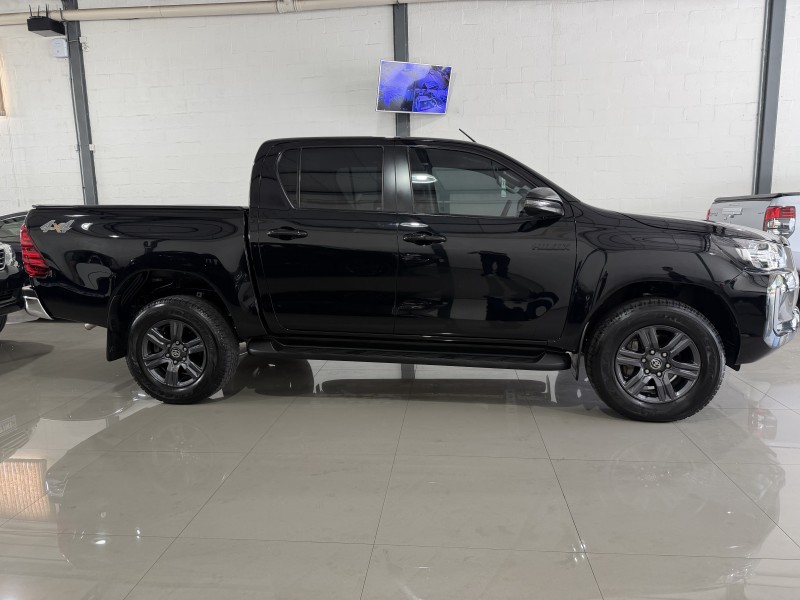 HILUX 2.8 SR 4X4 CD 16V DIESEL 4P AUTOMÁTICO - 2022 - CAXIAS DO SUL