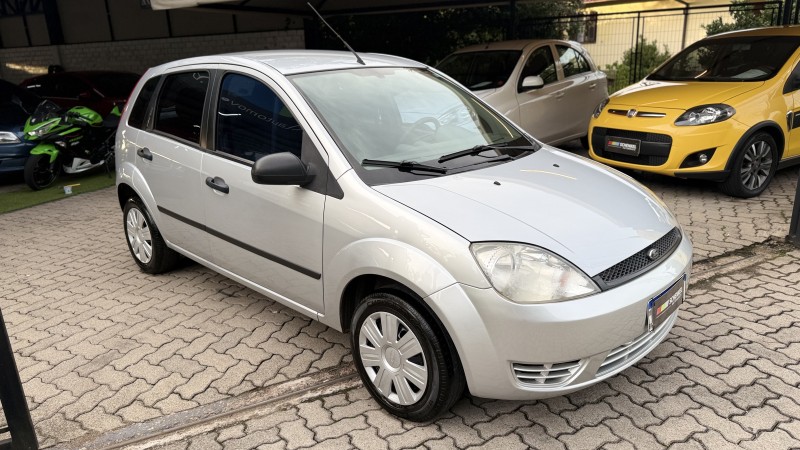 FIESTA 1.0 MPI PERSONNALITÉ 8V GASOLINA 4P MANUAL - 2004 - NOVA PETRóPOLIS