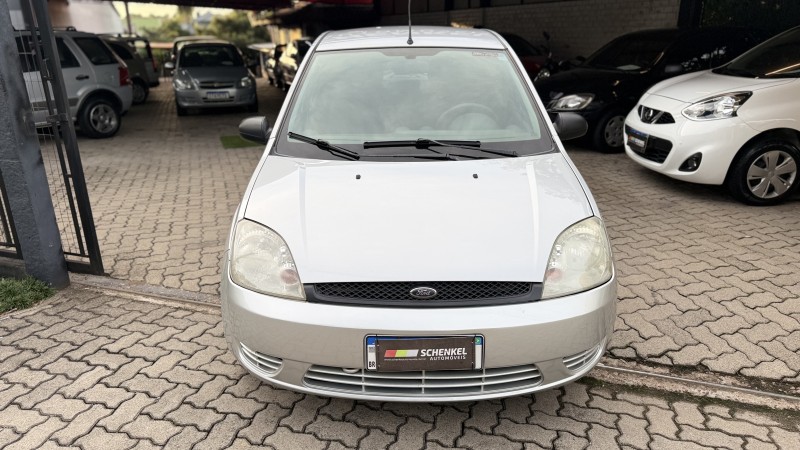 FIESTA 1.0 MPI PERSONNALITÉ 8V GASOLINA 4P MANUAL - 2004 - NOVA PETRóPOLIS