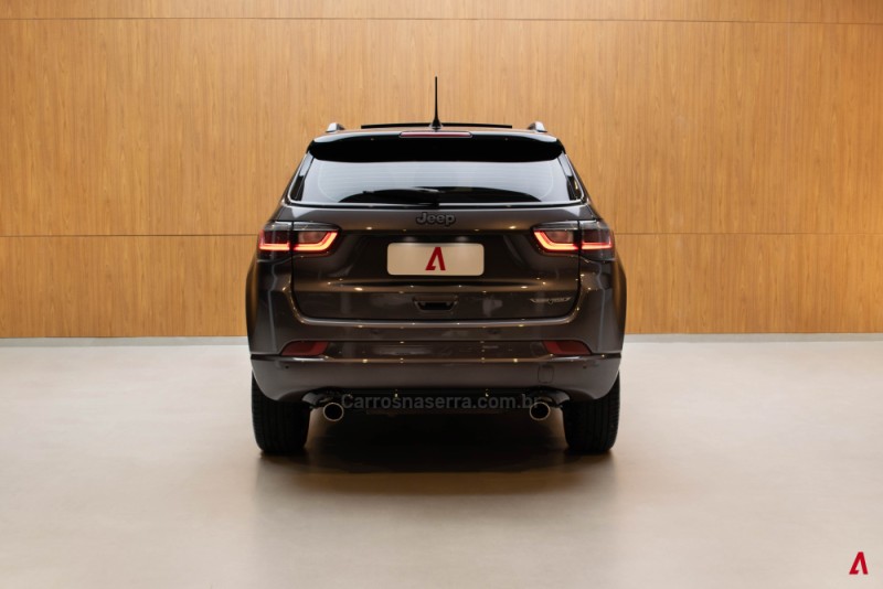 COMPASS 2.0 HURRICANE BLACKHAWK 4X4 TURBO GASOLINA 4P AUTOMÁTICO - 2025 - GARIBALDI