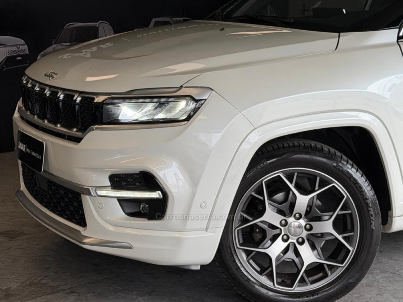 COMMANDER 1.3 OVERLAND T270 16V 4X2 TURBO FLEX 4P AUTOMÁTICO - 2023 - NOVO HAMBURGO