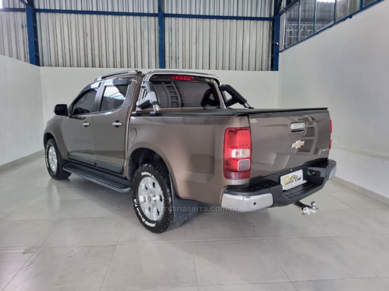 S10 2.4 LTZ 4X2 CD 8V FLEX 4P MANUAL - 2013 - VACARIA