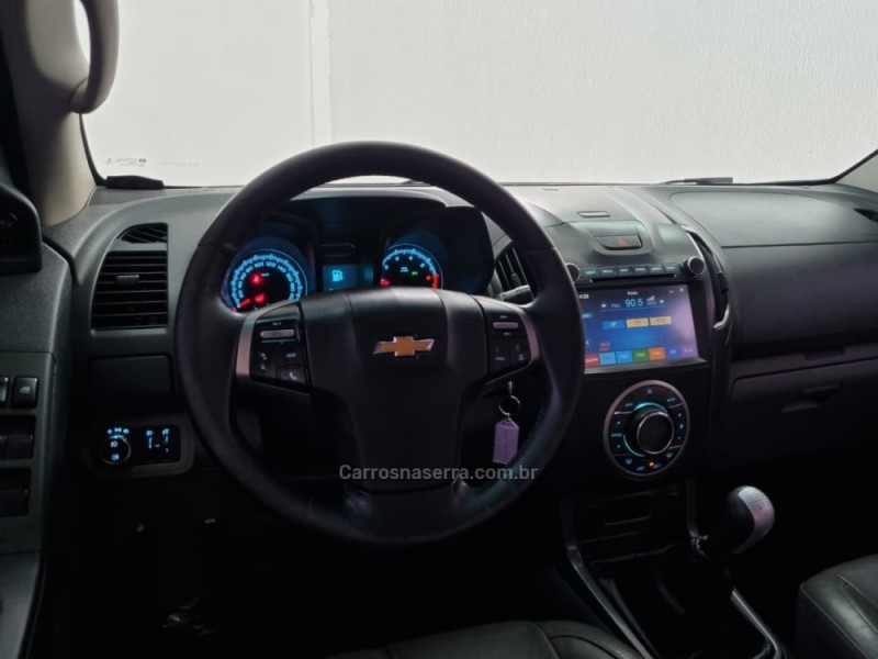 S10 2.4 LTZ 4X2 CD 8V FLEX 4P MANUAL - 2013 - VACARIA