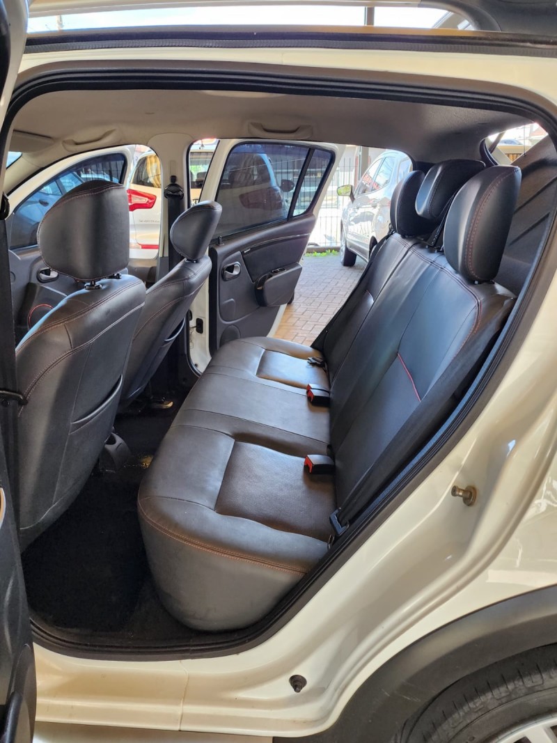 SANDERO 1.6 STEPWAY 8V FLEX 4P MANUAL - 2014 - CAXIAS DO SUL