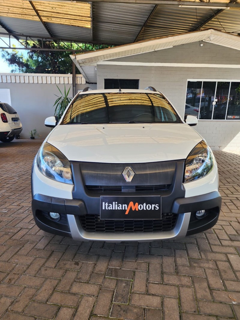 SANDERO 1.6 STEPWAY 8V FLEX 4P MANUAL - 2014 - CAXIAS DO SUL