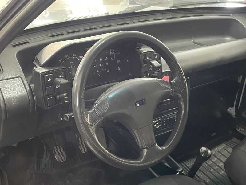 UNO 1.0 MILLE ELETRONIC 8V GASOLINA 4P MANUAL - 1993 - CAXIAS DO SUL