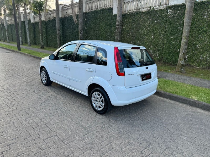 FIESTA 1.6 MPI CLASS HATCH 8V FLEX 4P MANUAL - 2014 - CAXIAS DO SUL