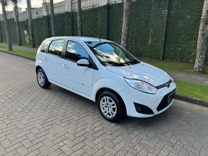 FIESTA 1.6 MPI CLASS HATCH 8V FLEX 4P MANUAL - 2014 - CAXIAS DO SUL