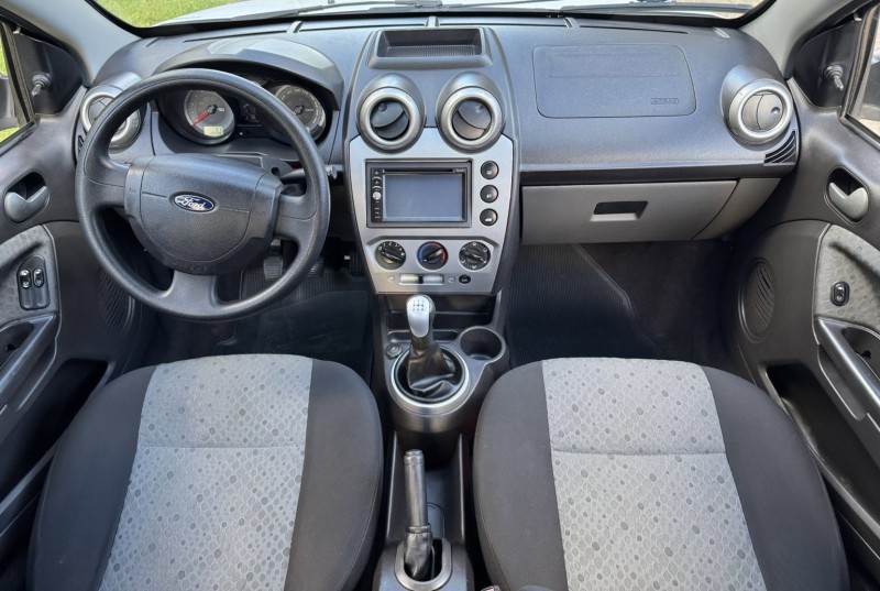 FIESTA 1.6 MPI CLASS HATCH 8V FLEX 4P MANUAL - 2014 - CAXIAS DO SUL