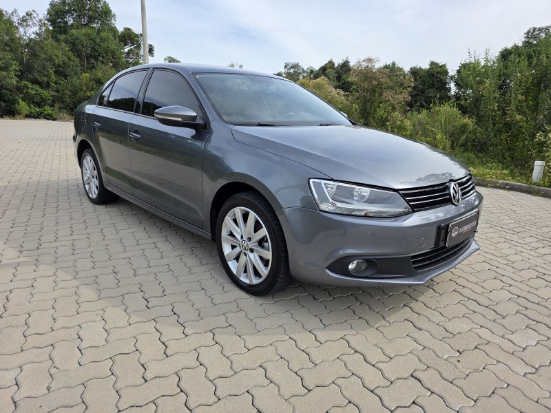 JETTA 2.0 COMFORTLINE FLEX 4P TIPTRONIC - 2012 - BENTO GONçALVES
