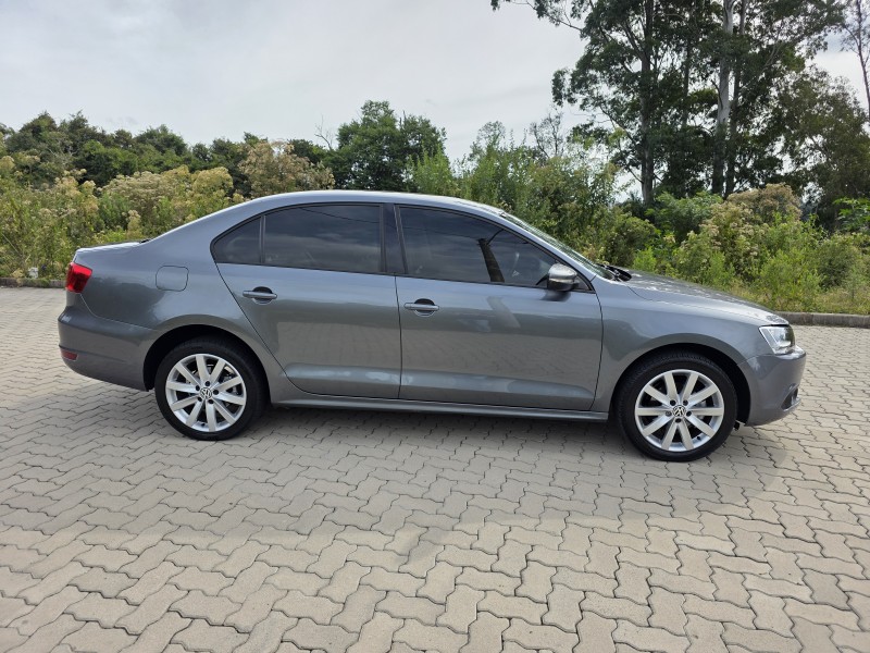 JETTA 2.0 COMFORTLINE FLEX 4P TIPTRONIC - 2012 - BENTO GONçALVES