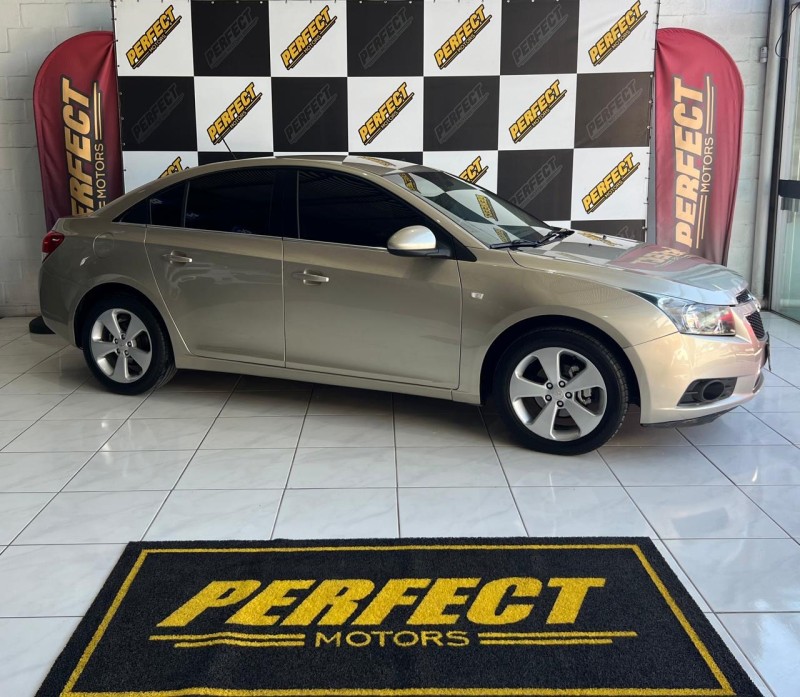 CRUZE 1.8 LT 16V FLEX 4P AUTOMÁTICO - 2012 - PORTãO