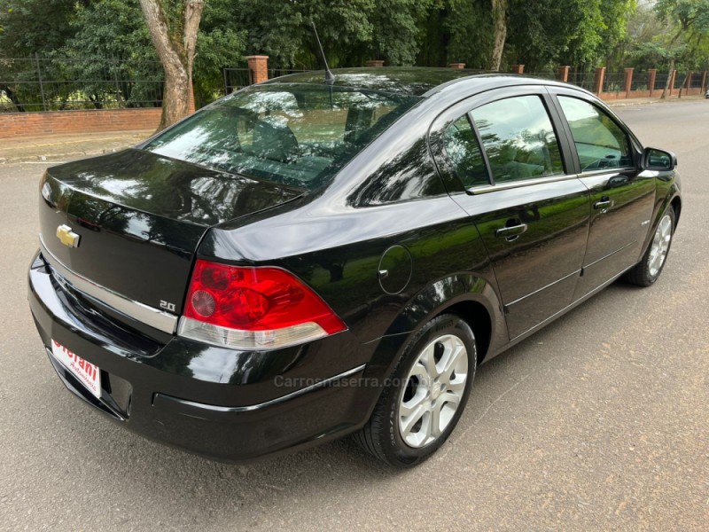 VECTRA 2.0 MPFI ELEGANCE 8V 140CV FLEX 4P MANUAL - 2010 - FELIZ