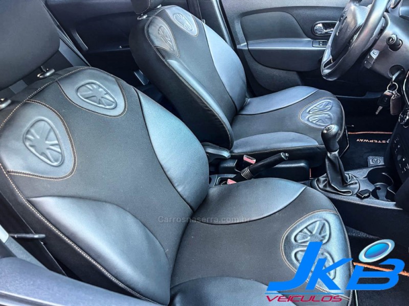 SANDERO 1.6 STEPWAY 16V FLEX 4P MANUAL - 2019 - NOVO HAMBURGO