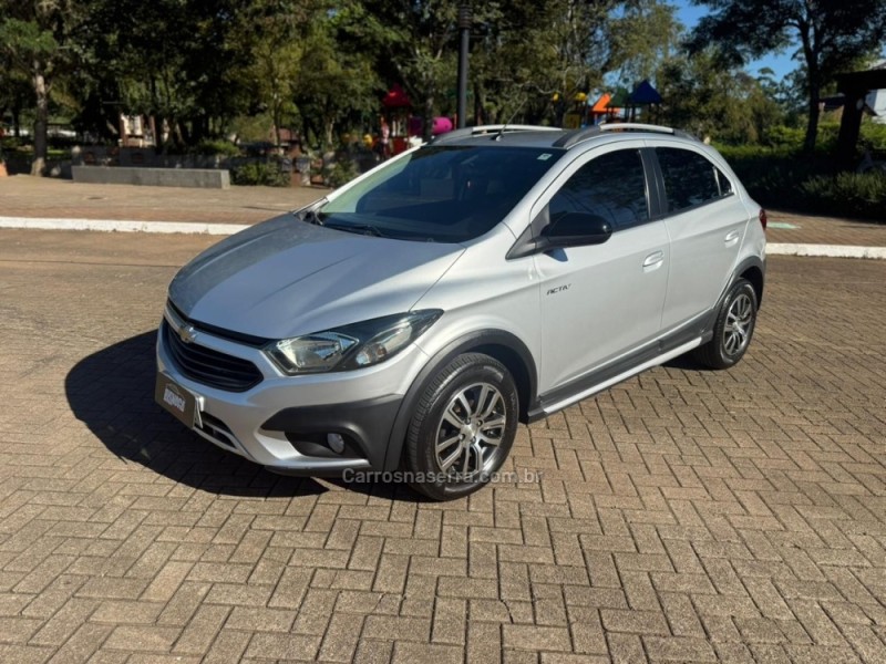 ONIX 1.4 MPFI ACTIV 8V FLEX 4P AUTOMÁTICO