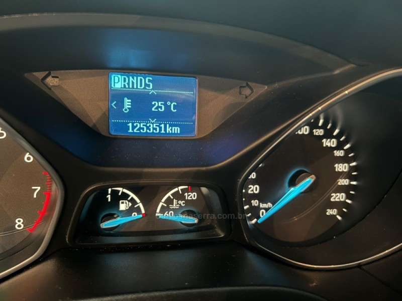 FOCUS 2.0 SE FASTBACK 16V FLEX 4P AUTOMÁTICO - 2018 - CAXIAS DO SUL