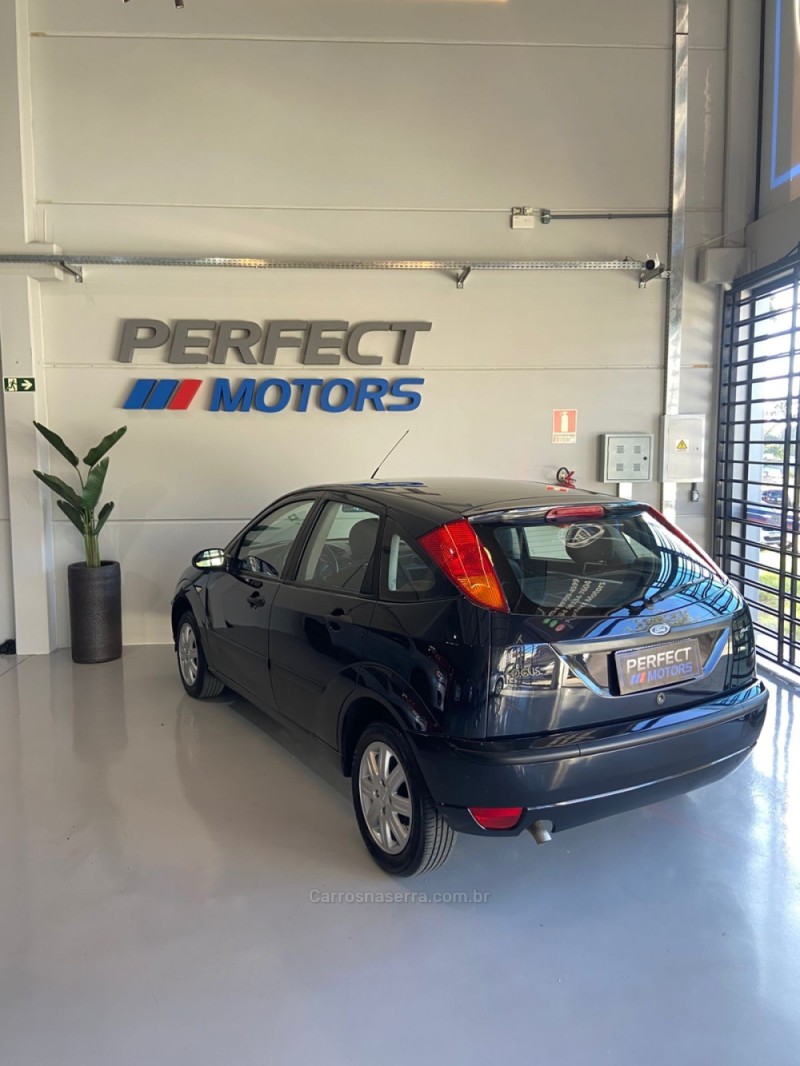 FOCUS 1.6 8V GASOLINA 4P MANUAL - 2008 - BENTO GONçALVES