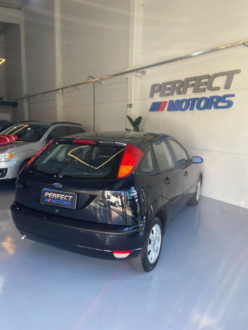 FOCUS 1.6 8V GASOLINA 4P MANUAL - 2008 - BENTO GONçALVES