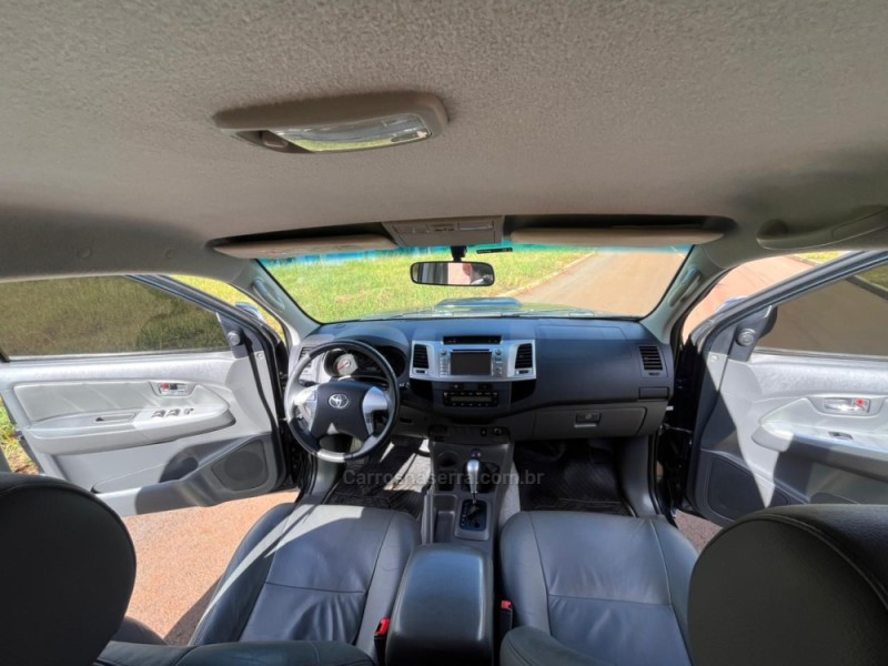 HILUX 3.0 SRV 4X4 CD 16V TURBO INTERCOOLER DIESEL 4P AUTOMÁTICO - 2013 - TAPEJARA
