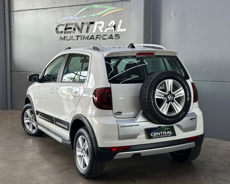 CROSSFOX 1.6 MI FLEX 8V 4P MANUAL - 2011 - VACARIA