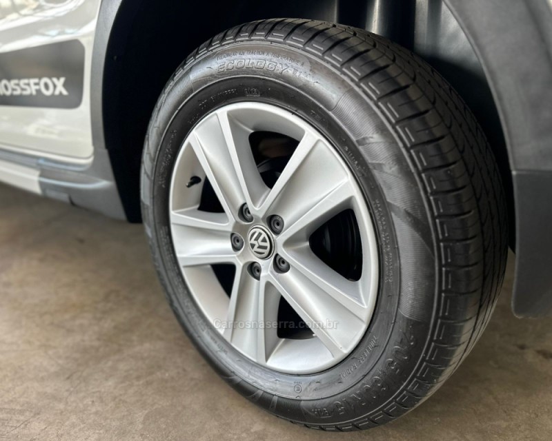 CROSSFOX 1.6 MI FLEX 8V 4P MANUAL - 2011 - VACARIA