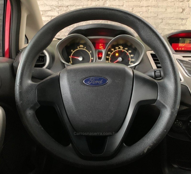 FIESTA 1.6 SE SEDAN 16V FLEX 4P MANUAL - 2012 - CAXIAS DO SUL